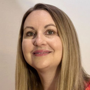 lauren killion headshot