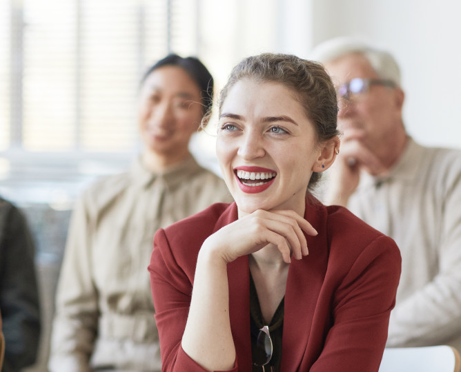 woman smiling SH020 v2